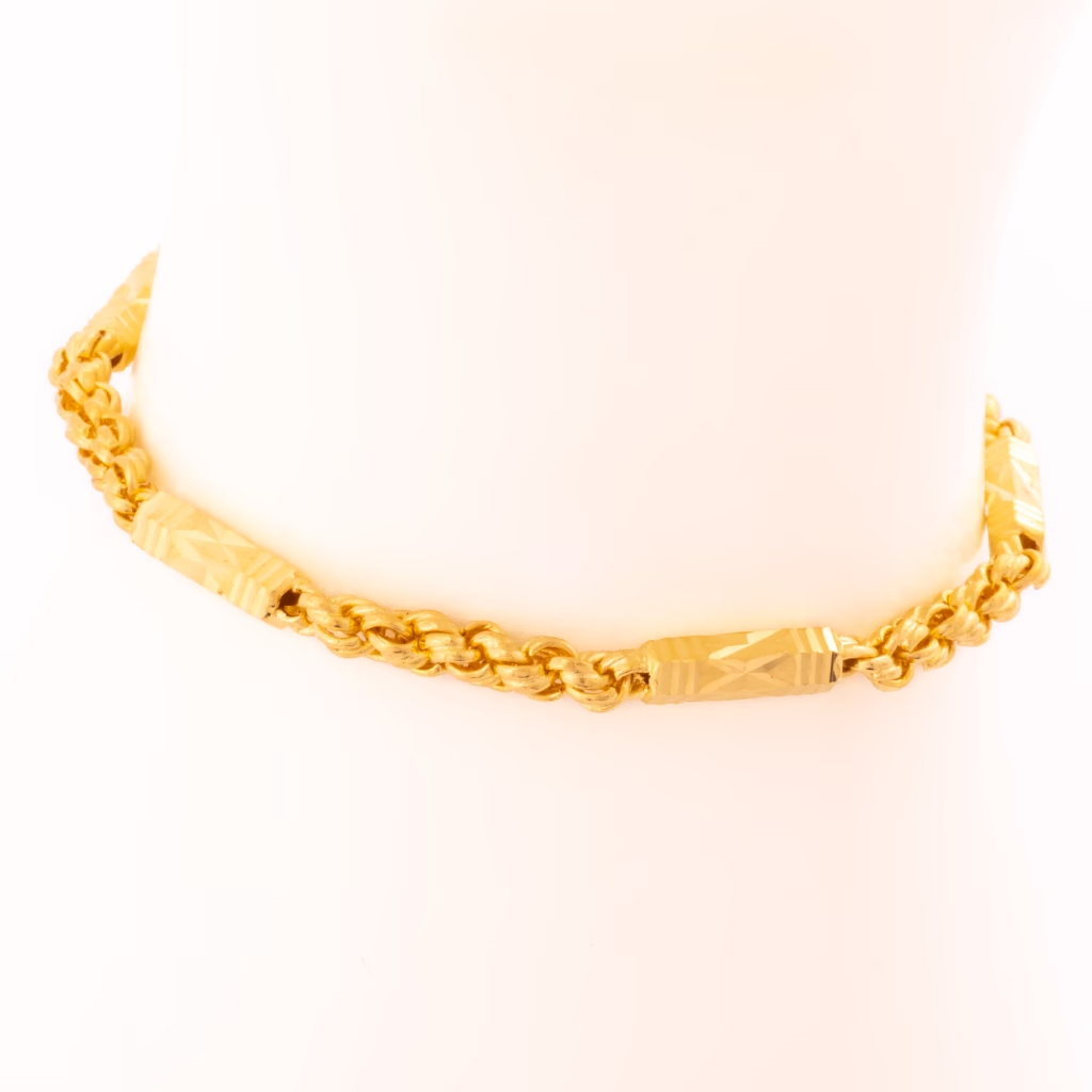 zoom jewelry picture