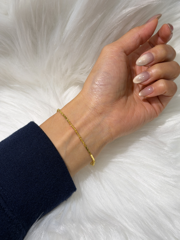 Osmanthus Tube Bead Bracelet — 24K Pure Gold (worn photo)