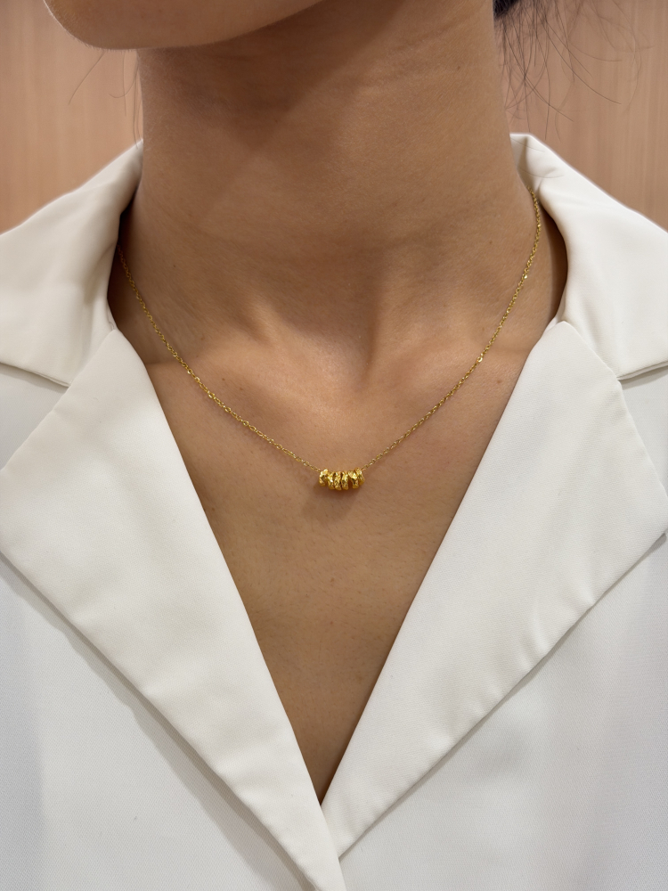 Twine Hoop Necklace — 24K Pure Gold (On model)