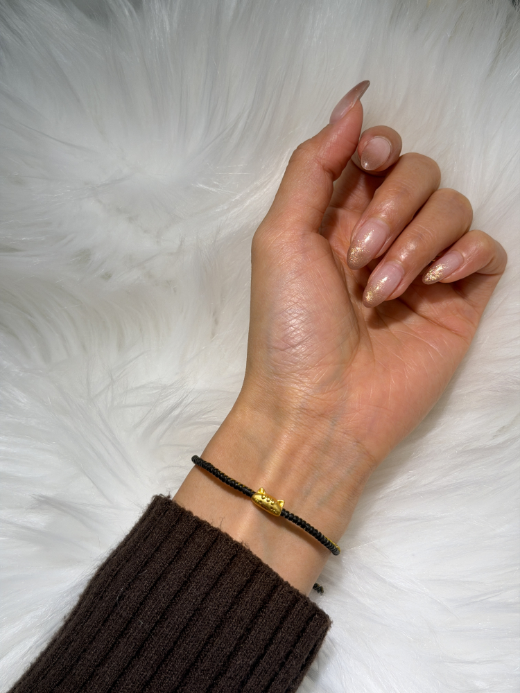 法棍貓串珠 — 純金9999 (worn photo)