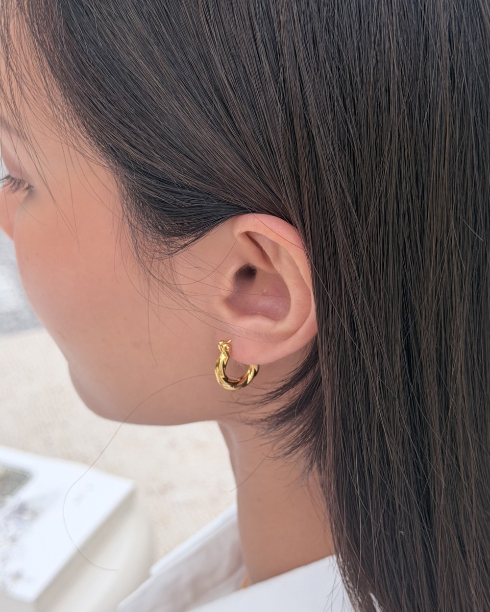 香頌|法式可頌耳扣 — 純金9999 (worn photo)