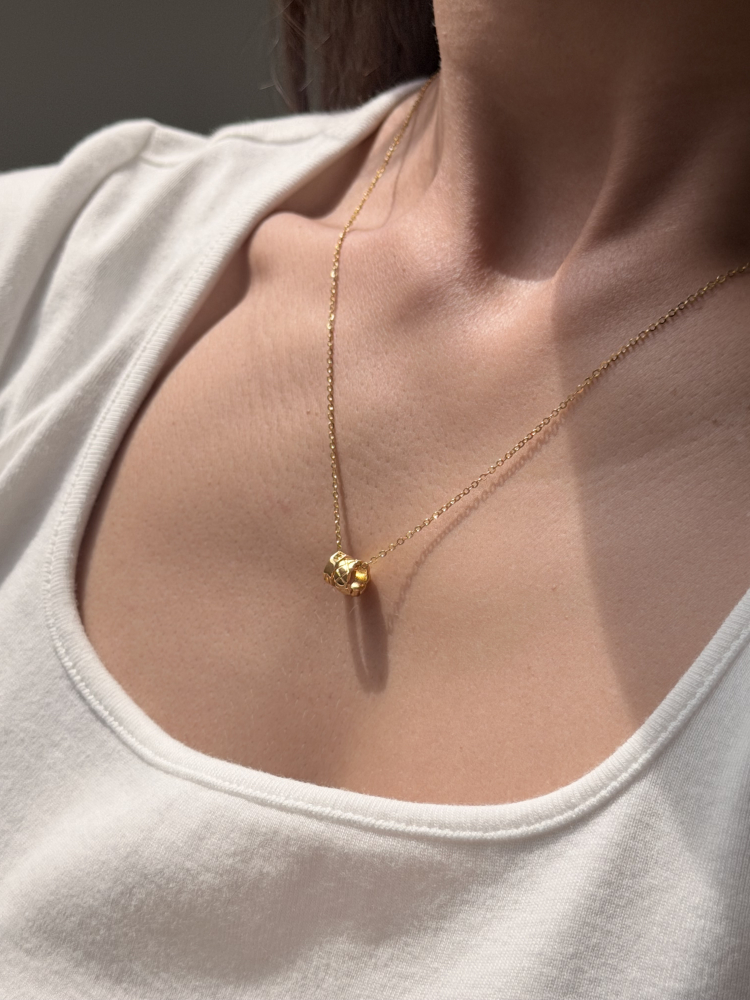 LOVE Pineapple Ring Necklace (41+2.5 cm) — 24K Pure Gold (worn photo)