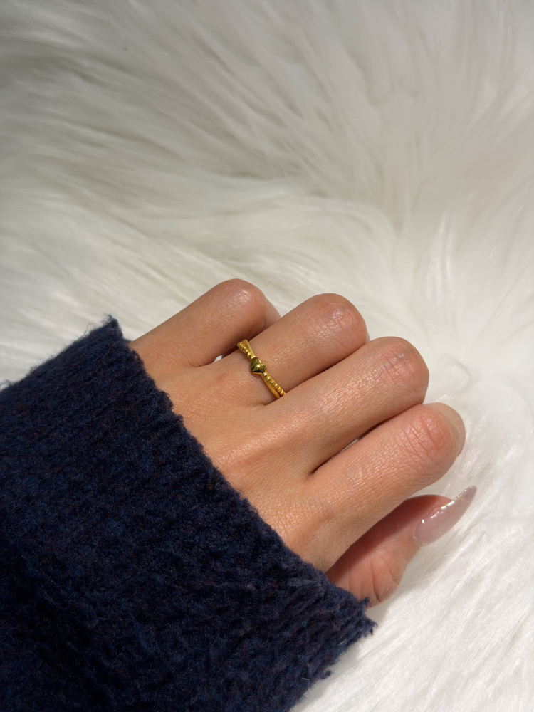 Beaded Bow Ring — 24K Pure Gold (worn photo)