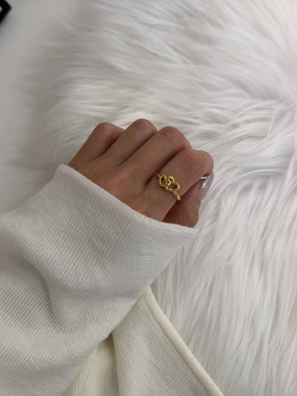 鏡像|知心戒 — 純金9999 (worn photo)
