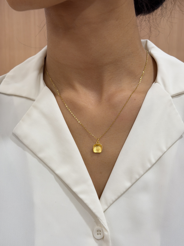 滿|豐收小墜 — 純金9999 (worn photo)