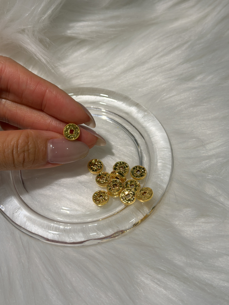 招財聖品|碎冰五帝錢(單顆) — 純金9999 (worn photo)